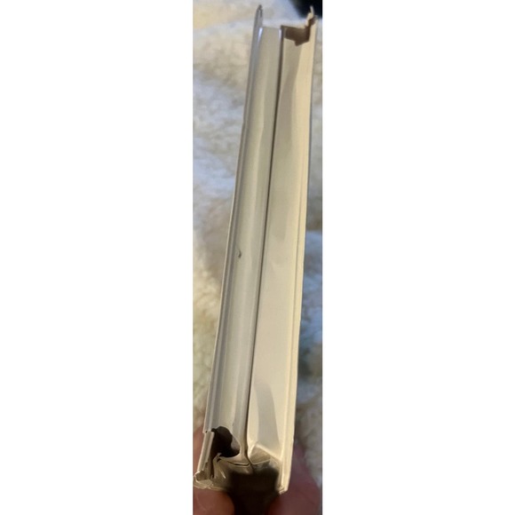 Disney’s The Rescuers VHS 1992 Black Diamond Classic - Picture 7 of 8